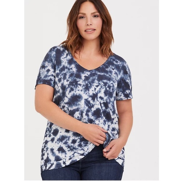 TORRID PREMIUM TIE-DYE POCKET V-NECK TEE - Picture 1 of 6